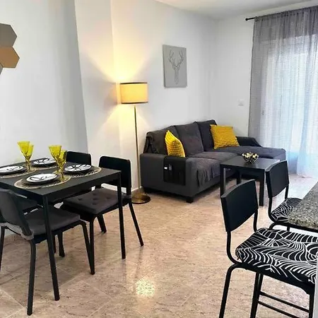 Torrevieja, 40 Seconds From The Beach Apartment